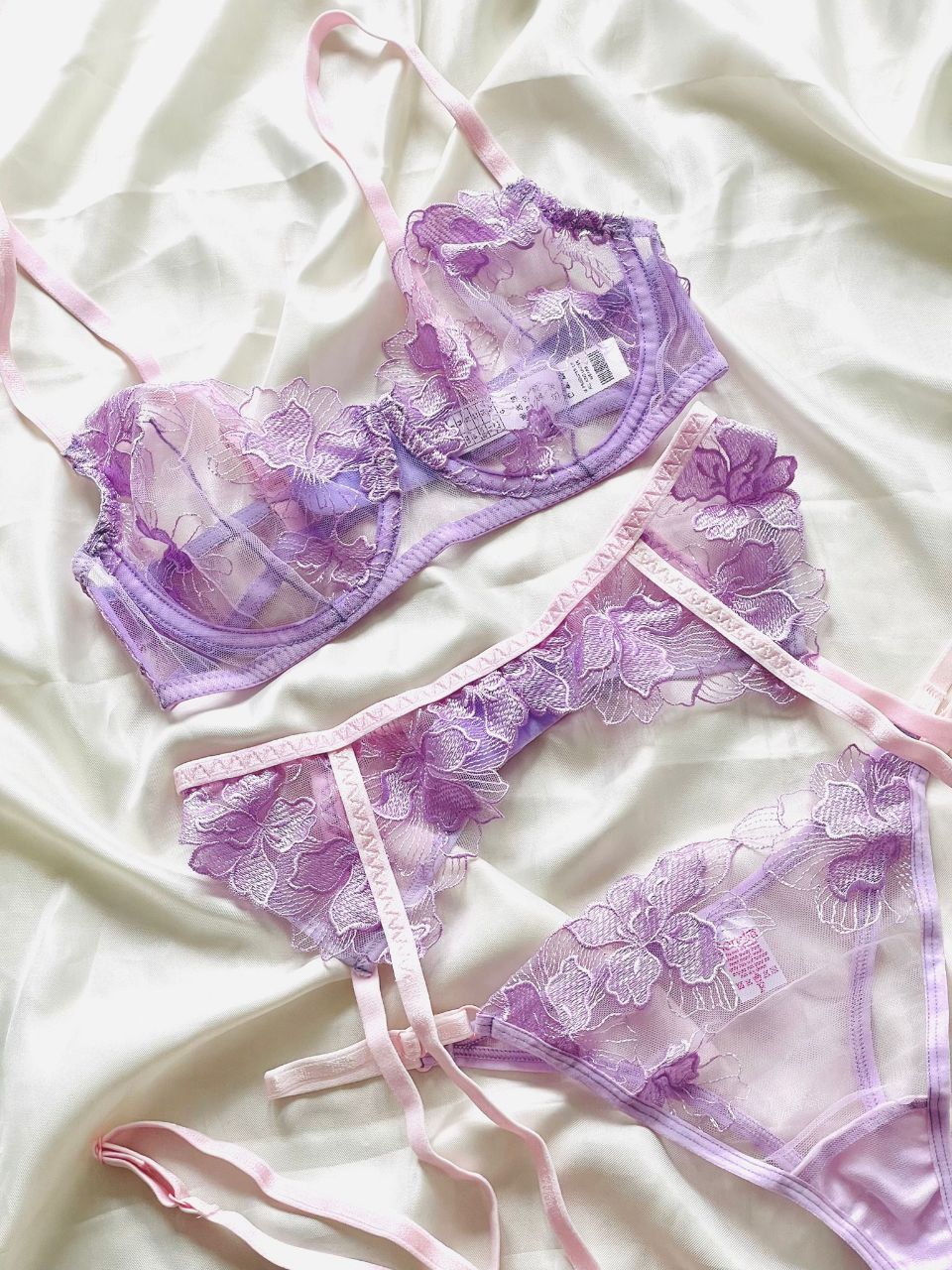 SAEVRA Lilac Reverie Garter Set
